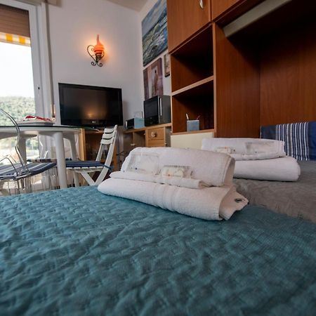 Appartement 239 - Casa Del Sole Vista Mare Moneglia - 5Minuti A Piedi Dal Mare - Parcheggio Privato Extérieur photo